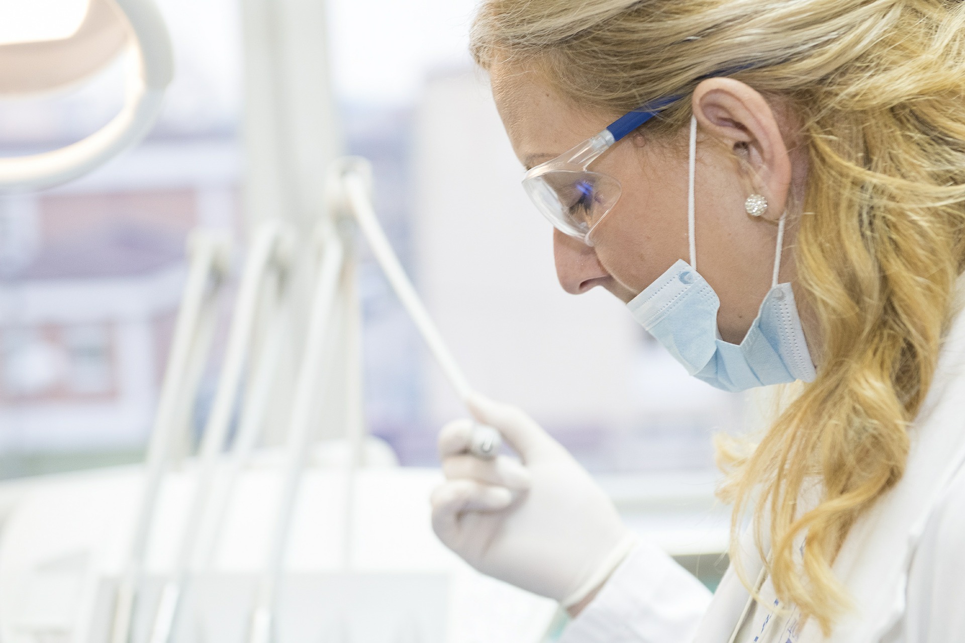 3 Alarming Things Dentists Must Know About Working For Long Hours